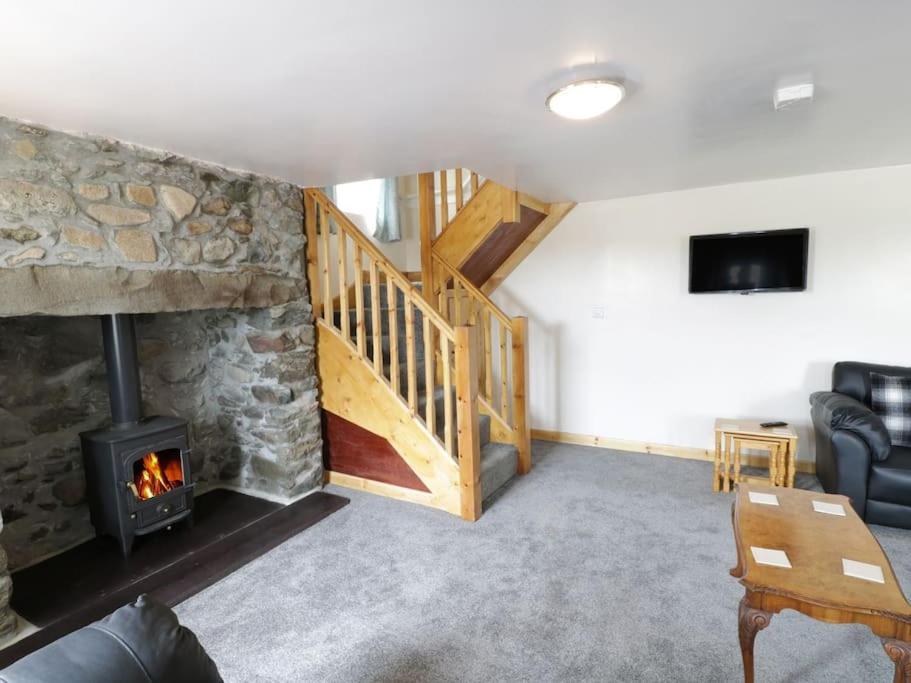 Ty Rhos, Farm Stay, Sleeps 4, Rhoshirwaun 2 Miles From อาเบอร์ดารอน ภายนอก รูปภาพ