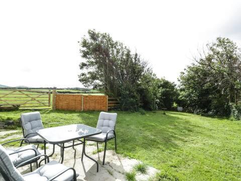 Ty Rhos, Farm Stay, Sleeps 4, Rhoshirwaun 2 Miles From อาเบอร์ดารอน ภายนอก รูปภาพ